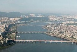 空中旅行韩国在线观看,云端之上，探索神秘东方国度的视觉盛宴