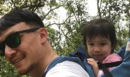 女儿爆料父亲的视频,背后真相令人震惊